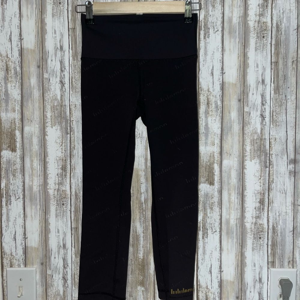 lululemon limited edition wunder train 21" cropped leggings size 4